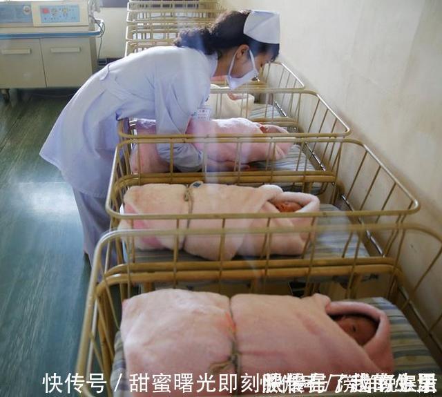 二胎|夫妻带6个娃逛街“横行霸道”,路人看呆,网友再一个凑葫芦娃