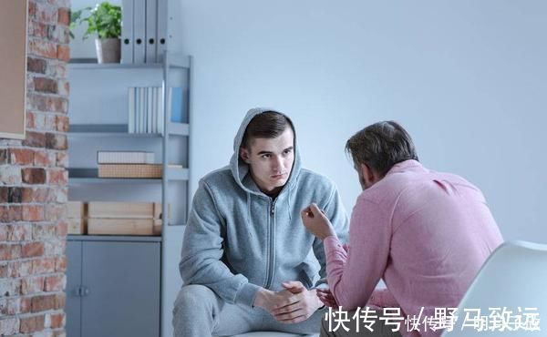 变老|男人开始变老,晨起一般会有这5个共性若出现3个,衰老即将开始