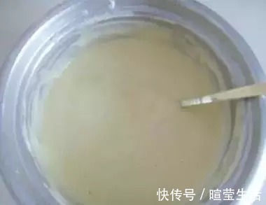 用电饭锅做蛋糕原来这么简单！保存好，做给家人吃！