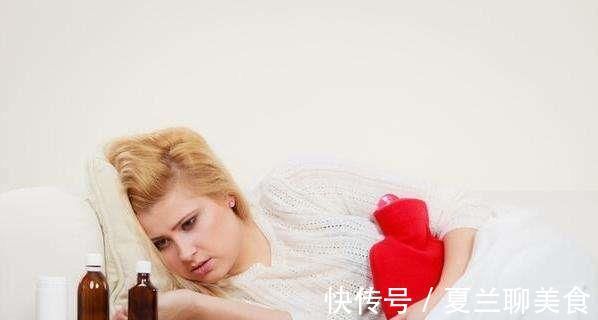 非排卵期|女性上厕所时，内裤上有2种情况，别忽视，可能宫颈出了问题