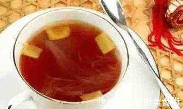 青梅|肚子鼓鼓像怀孕白开水里加点它,减肥又养颜,让你想胖都难!