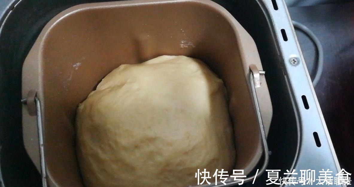 蜂蜜牛奶麻花 有这配方在家也可以轻松做出外酥里软的蜂蜜麻花了
