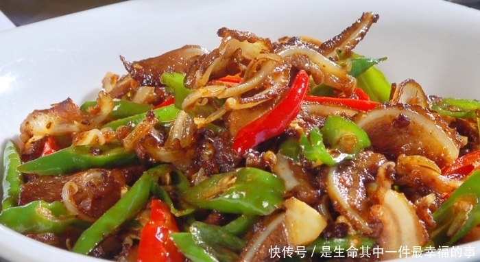 猪耳朵搭配青辣椒，值得推荐的经典好菜