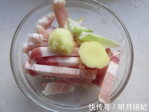 韭黄|它是肺部细菌的“天敌”,每周吃2次,清肺排毒,增强体质免疫力