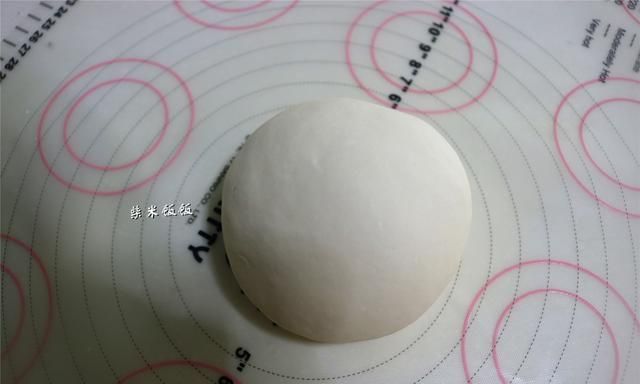 我家包馄饨,从不买馄饨皮晒出馄饨皮做法,网友太简单了