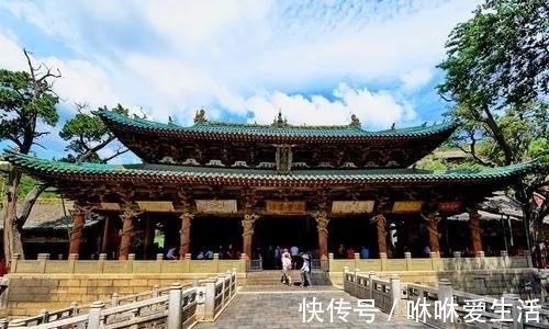 宁波市|浙江有一寺庙超怪异，不供佛像也无僧人，游客却源源不断？