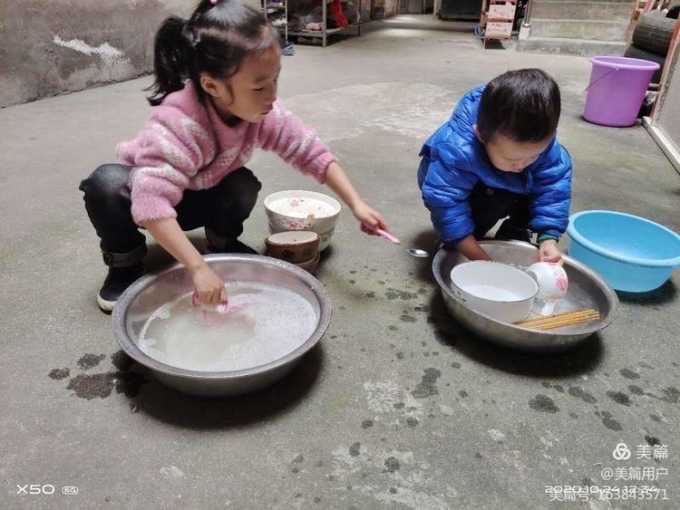 中心幼儿园|平江县梅仙学区：百善孝为先，娃娃学感恩