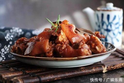 猪蹄去腥有妙招,除了焯水不妨加几片它,去腥又提香