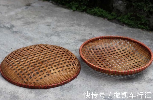 俗语！俗语：十指簸箕没有斗，下半句直接道出命运，可惜大多数人不知道