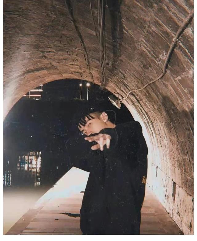 朴树|《明日之子》上这位梳着脏辫的年轻rapper究竟什么来头？