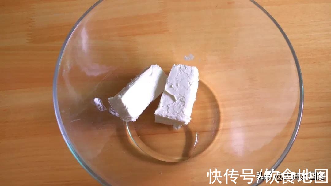 不要烤箱,没有面粉,自制绵密丝滑的安茹蛋糕,一勺挖开,馋了