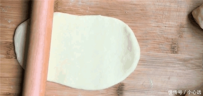 面食达人|电饭锅做早餐面包的配方, 比蒸馒头还香甜, 学会可以做给家人吃