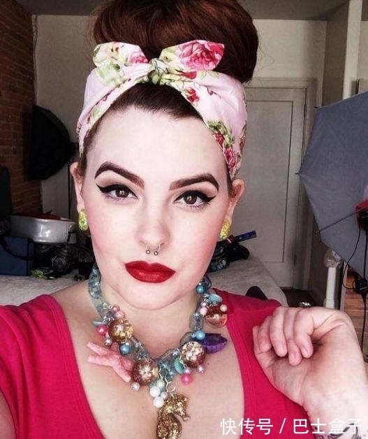 体重|美国一名体重200多斤的胖妹,通过努力最后成为时尚界超模!