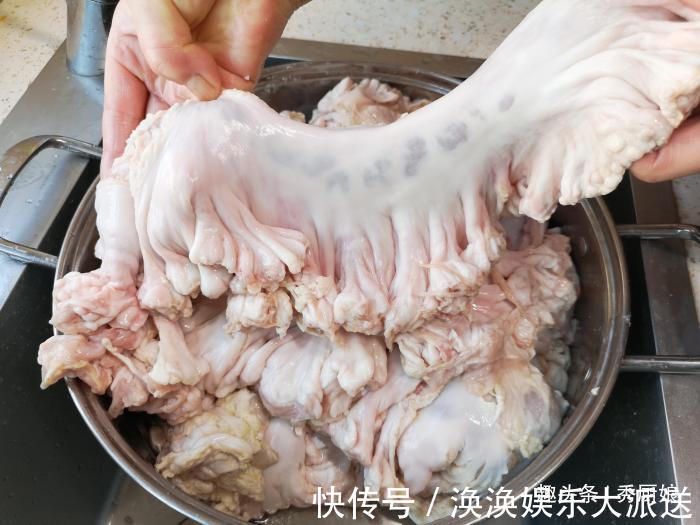 加盐|熬猪油时，只加盐就错了，多加这2样，猪油又白又香，放1年都不坏