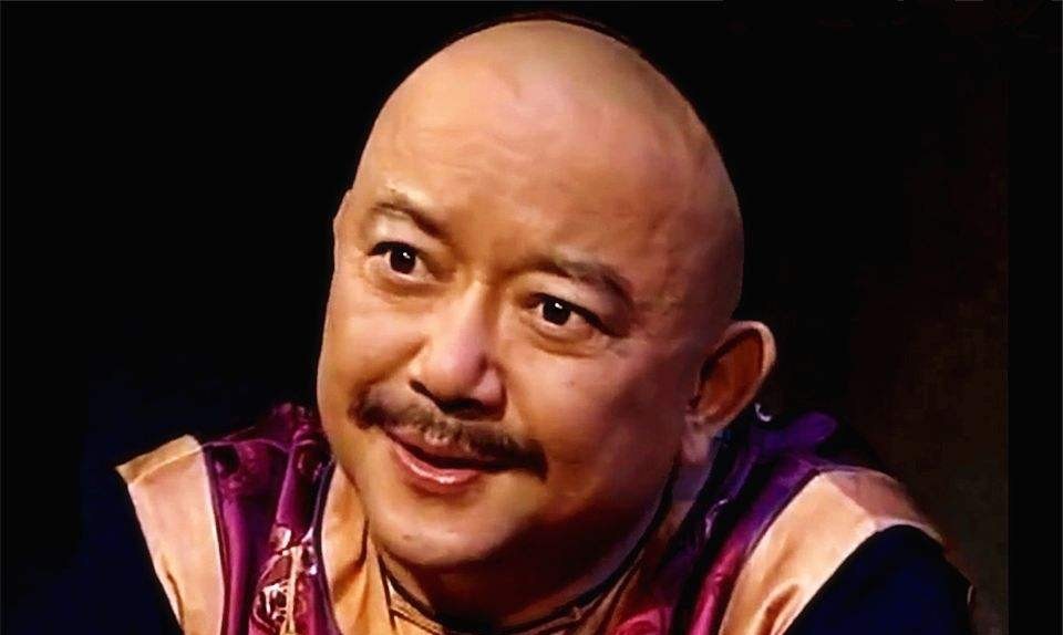 黄马褂在清朝是很难得的荣耀,但是乾隆年间却有人拿到了二十件