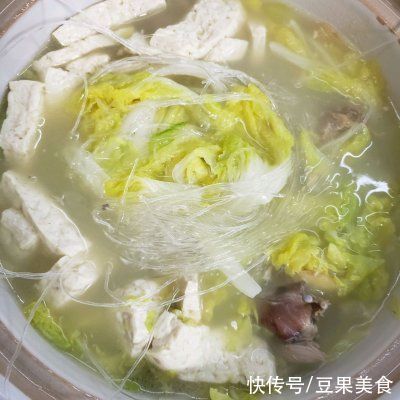 鸭架汤|#助力高考营养餐#白菜豆腐粉丝鸭架汤