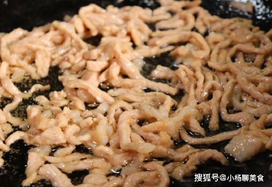 无论炒什么肉,万万不可下锅直接炒,多上这一步,不粘锅更香滑