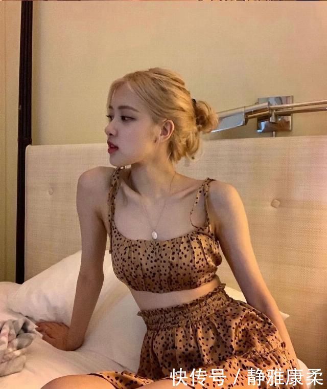 泰迪卷+仙女裙，漏耳短发+T恤，今夏这么搭时髦炸了洋气又减龄