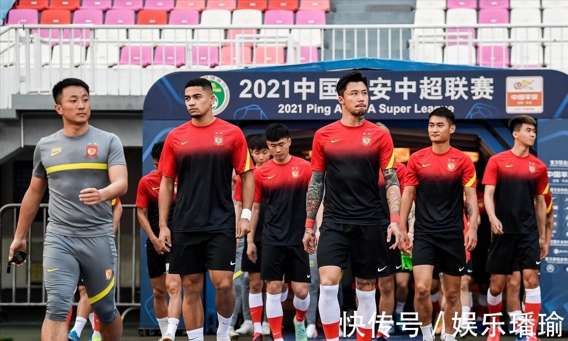 轉(zhuǎn)會(huì)|廣州隊(duì)賺大錢(qián)機(jī)會(huì)！手握中超寶貝，趕上大買(mǎi)家，1筆轉(zhuǎn)會(huì)吃1個(gè)賽季