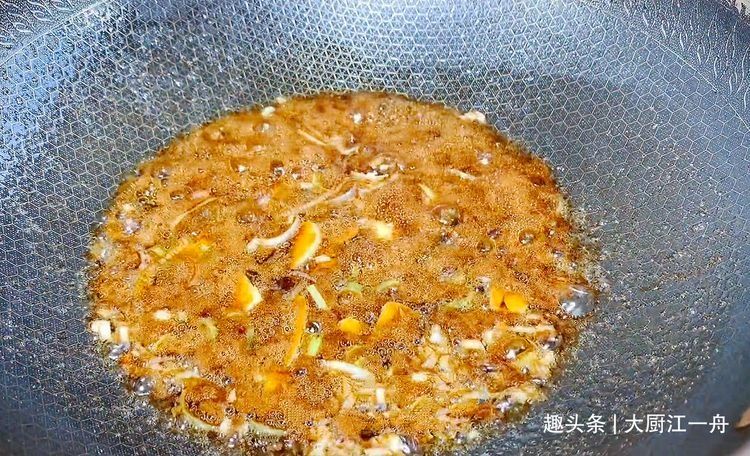 不管做什么鱼,牢记“2不放,加3样”的诀窍,鱼肉鲜嫩解馋无腥味