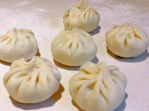 水煎包的做法,底面焦香酥脆,还有漂亮的冰花,好看又好吃