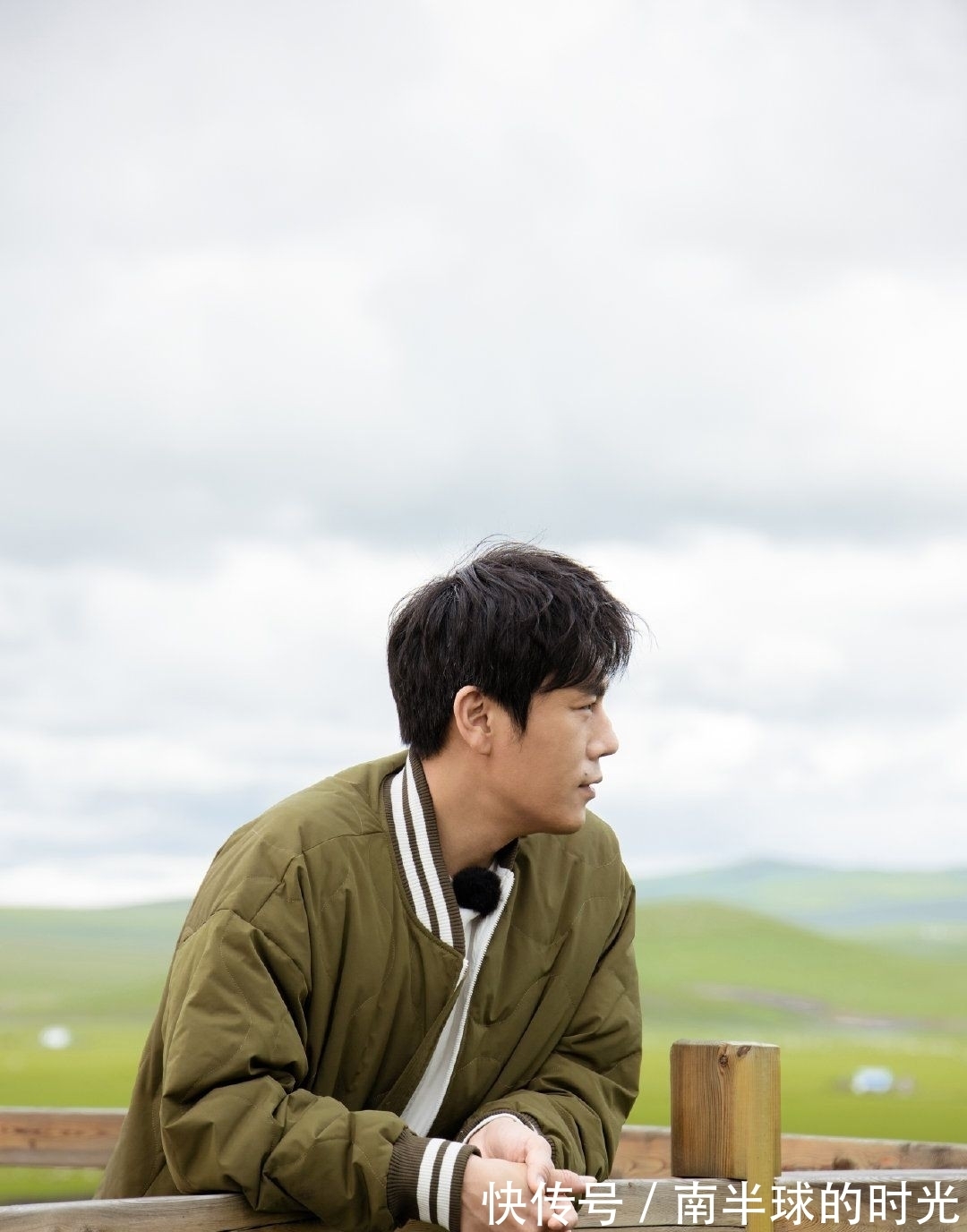 張東升|秦昊簡直太幽默了,在綜藝節(jié)目里連續(xù)五次假摔,戳中人們的笑點(diǎn)!