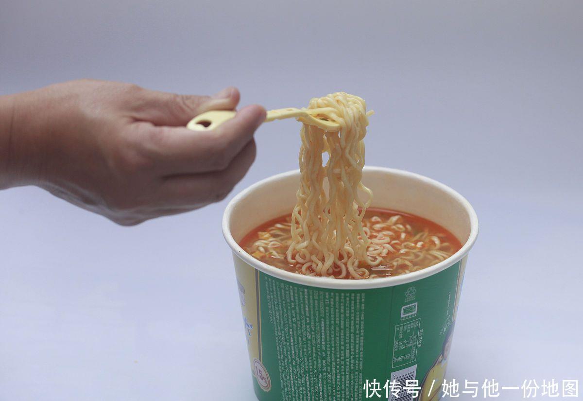 误解|妹妹说穷得天天吃泡面,看完后我怒道你是不是对穷有什么误解