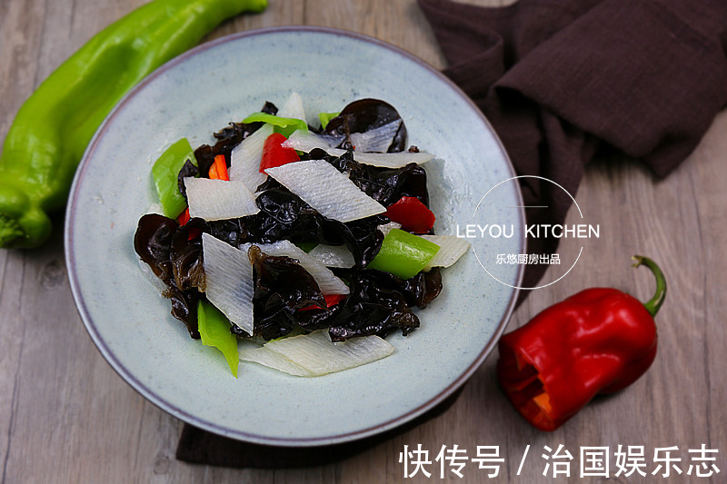 秋天，适合多吃点木耳，8种做法，换着做，天天吃都有新鲜感