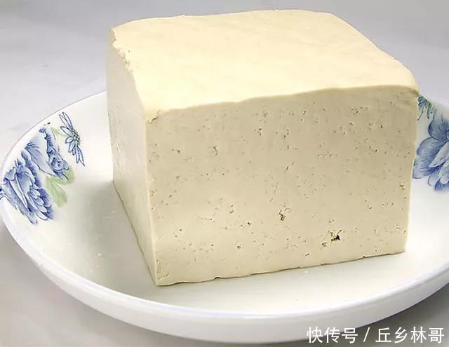 豆腐在家就能做,不用石膏不用醋,做法简单又好吃,跟买的一样