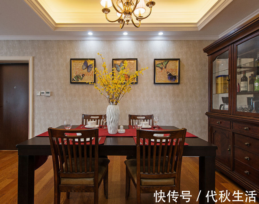 落地窗|婆婆不顾反对坚持买全屋实木家具,没想到我错了,这效果太漂亮了