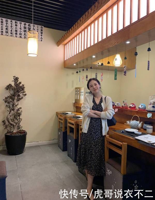 30岁精致女人专属的“轻熟风”穿搭，早春这样搭，穿出时髦美