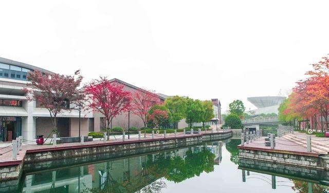 古镇|江南最有“情调”的古镇，虽由人工建造，但风景秀美文化底蕴浓厚