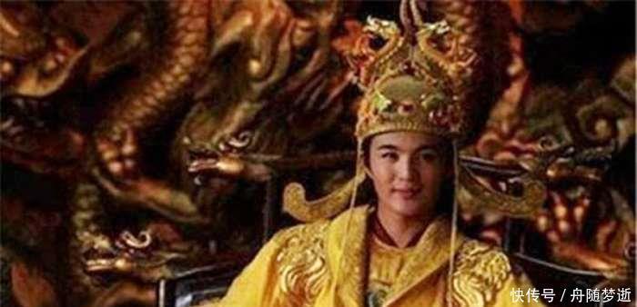 武状元|只因他长得丑,状元之位被皇帝剥夺,他怒而造反将王朝推翻!