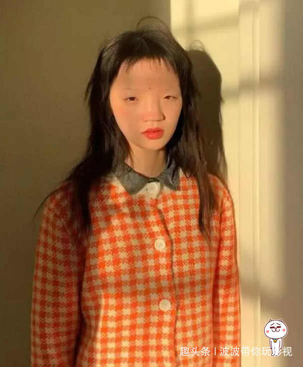 塌鼻子|一张照片引发争议,塌鼻子无眉毛,挑战国人审美,所谓的高级脸