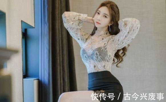 街拍|街拍 穿着白色短裙搭配性感上衣, 身材苗条玲珑有致, 图1走到哪都是风景!