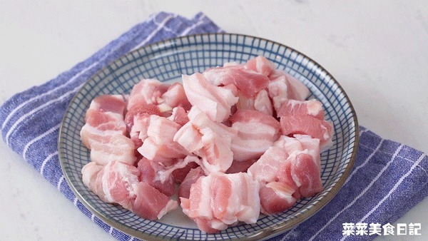 10分钟搞定!这面随手一炒太绝了,香到邻居来敲门