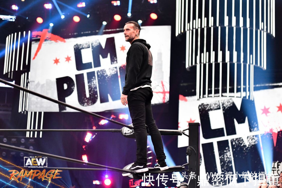 cm朋克|CM朋克创下摔角界新纪录,24小时T恤被疯抢,收视也再次破百万