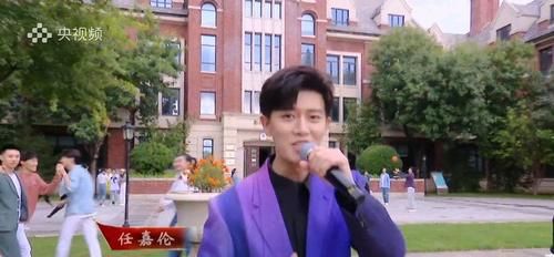 瑟瑟发抖|央视国庆晚会娱乐性降低，观众还没完全适应，5个方面表现最明显