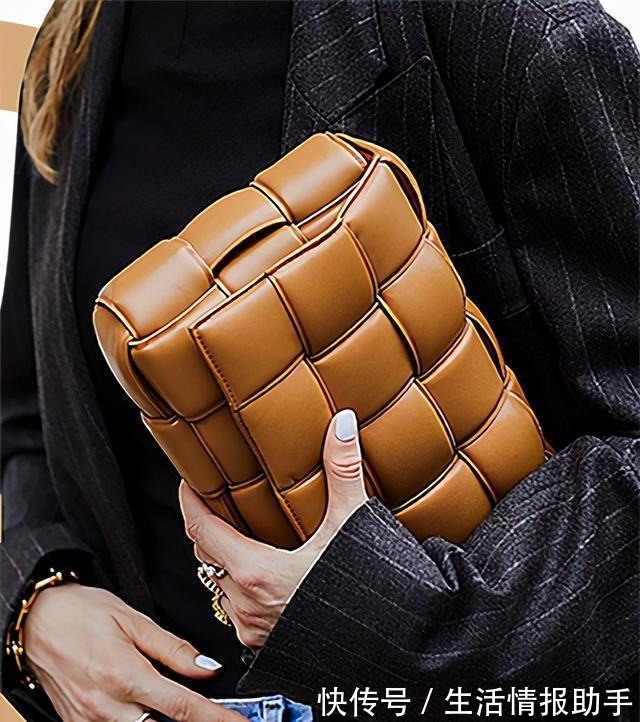 街拍 今冬最火爆的手袋,竟是这款“胖乎乎”!