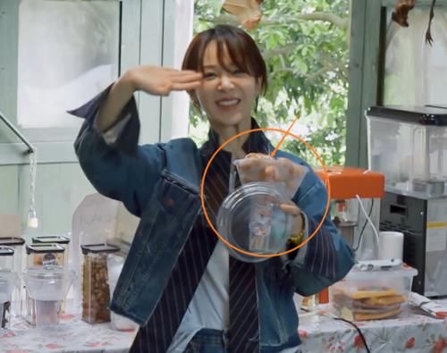 试吃|杨紫为吃烤肠打“欠条”,本以为她只带走一根,结果让观众看傻眼