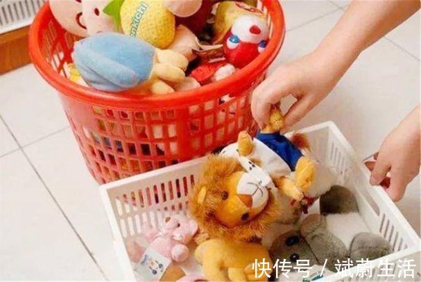 孩子|宝妈“突袭”幼儿园,看到午餐后直接选择转学,家长:就吃这?