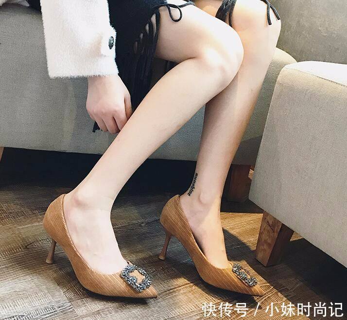 女神|一双品质感满满的高跟鞋,让你穿出性感女神范