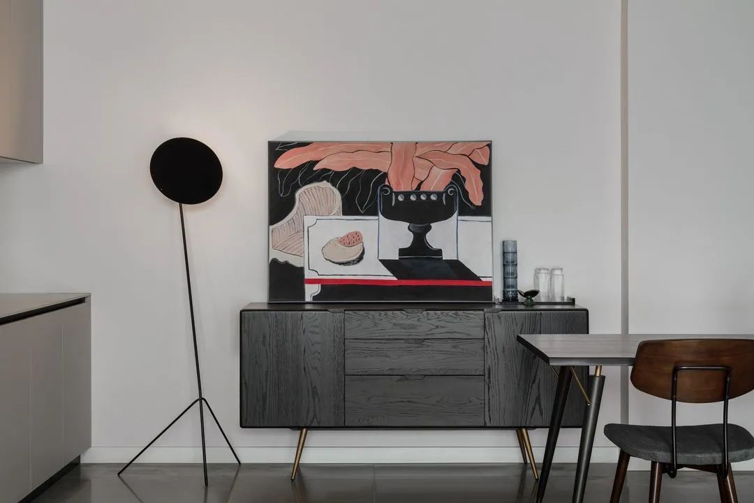 装饰画|130㎡现代极简，朴素的空间设计，也让生活简约温馨舒适