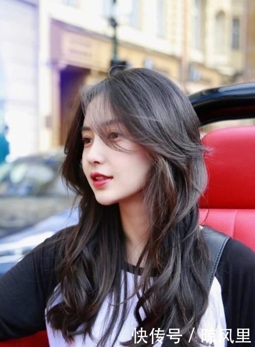 奔三奔四的女人，最好少留这3种显老发型，多尝试另外3种减龄款