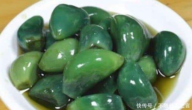 功效|大蒜和它“天生一对”，每天吃一点，软化血管，血栓或许绕路走