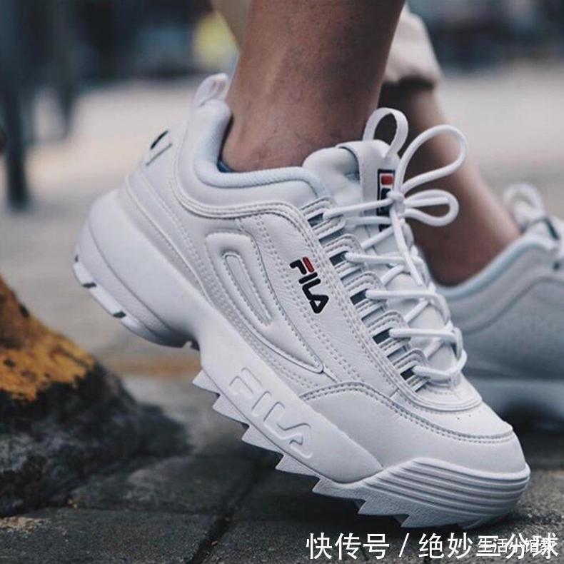 毒液 男人到了三十岁,别再迷恋耐克阿迪了,这些国产货堪称运动界“华为”