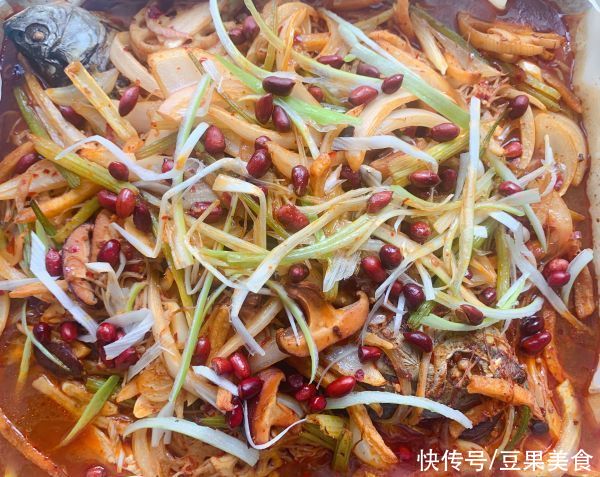花生米|舌尖上的中国，家常自制烤鱼能占一席之地