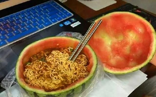 非洲|这三样食品在中国被认为是垃圾食品,到了非洲后,却被土豪当作宝