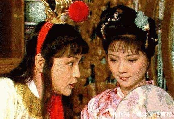 宝黛|宝玉挨了一顿打后，宝黛对他真情流露，宝玉用这种方式拒绝了宝钗