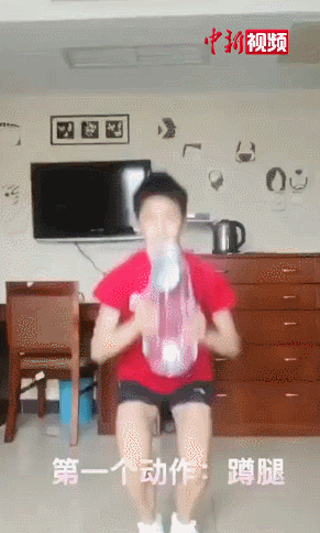 全红婵|全红婵教网友水花消失术,可可爱爱!